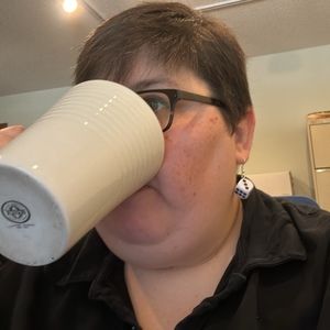 Meet your Posher, Alisia